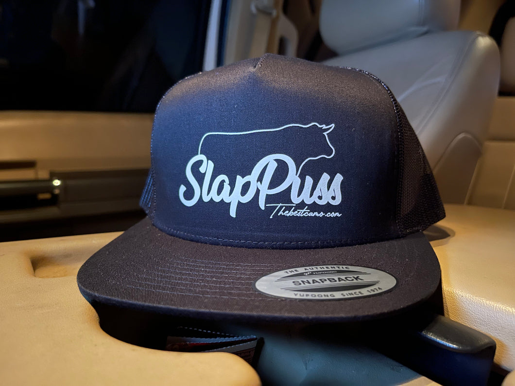 Slap puss hat